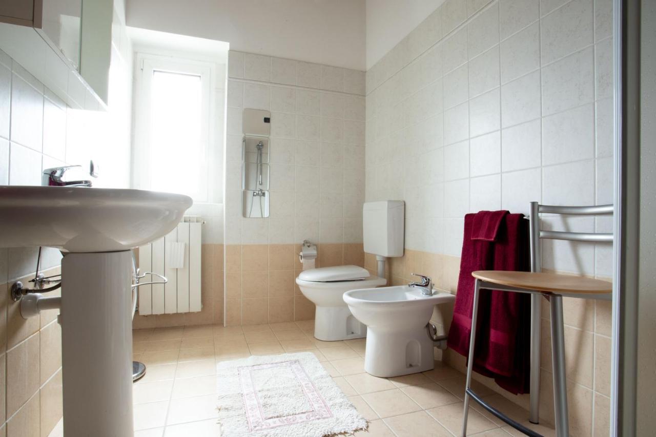 Casa Vacanze Valeria Sondrio Ngoại thất bức ảnh