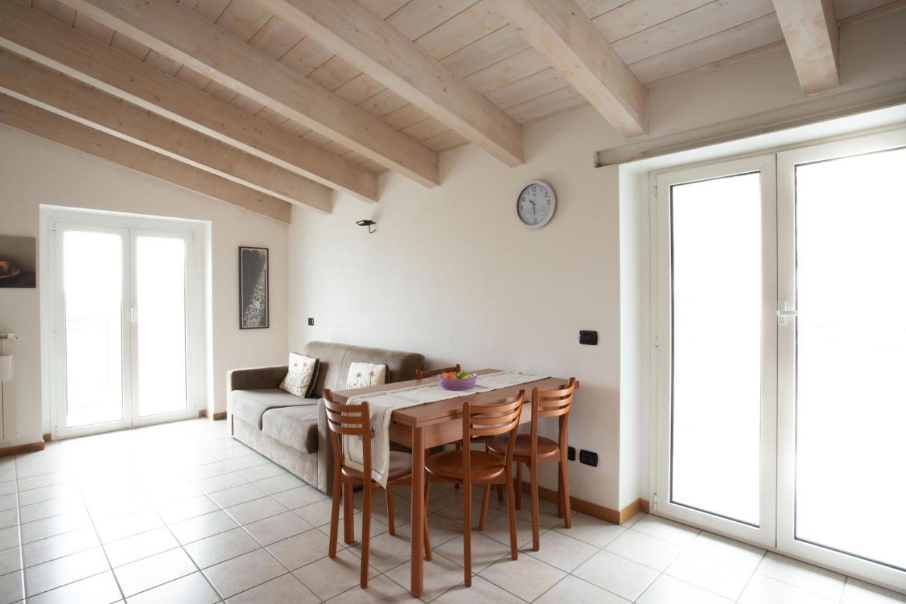 Casa Vacanze Valeria Sondrio Ngoại thất bức ảnh