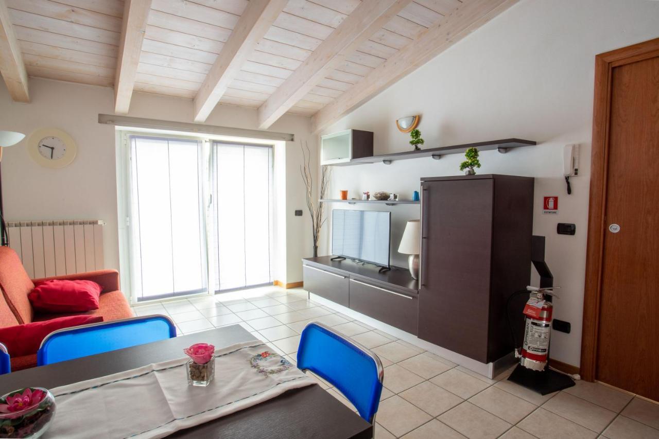 Casa Vacanze Valeria Sondrio Ngoại thất bức ảnh