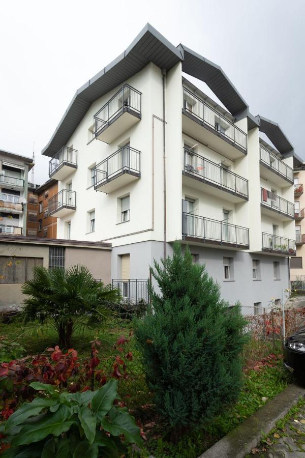 Casa Vacanze Valeria Sondrio Ngoại thất bức ảnh