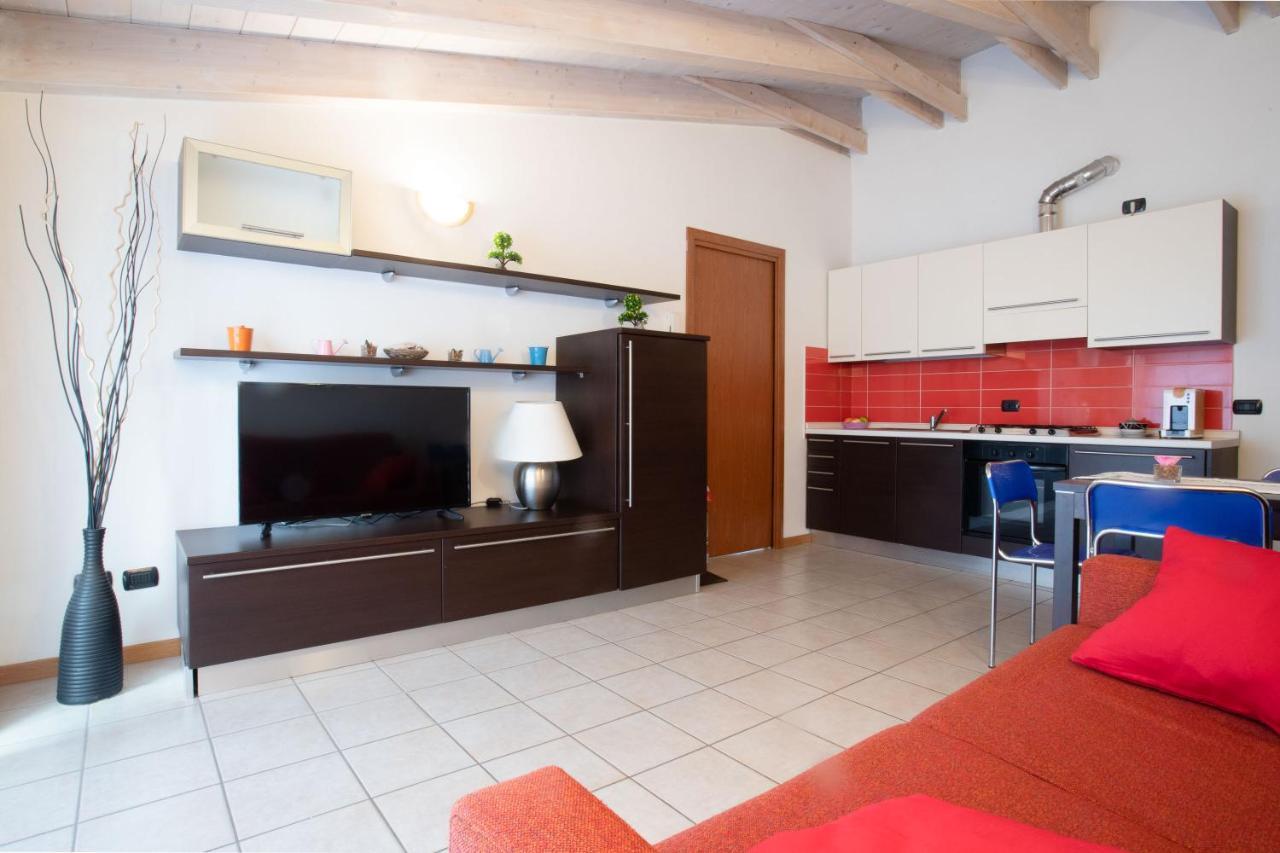 Casa Vacanze Valeria Sondrio Ngoại thất bức ảnh